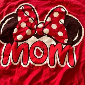 #121D Disney Minnie Mom tee, size XL